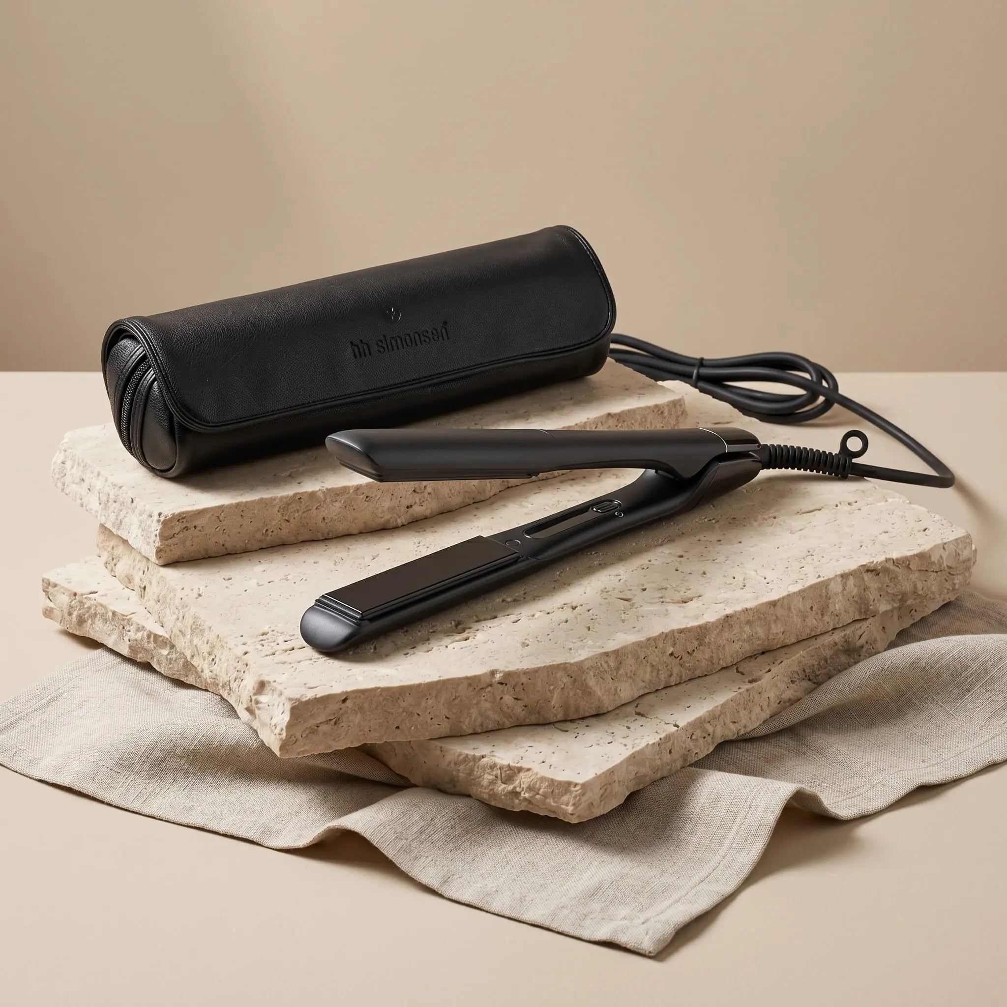 Serenity Styler Black - Sanftes Styling. Mehr Glanz.
